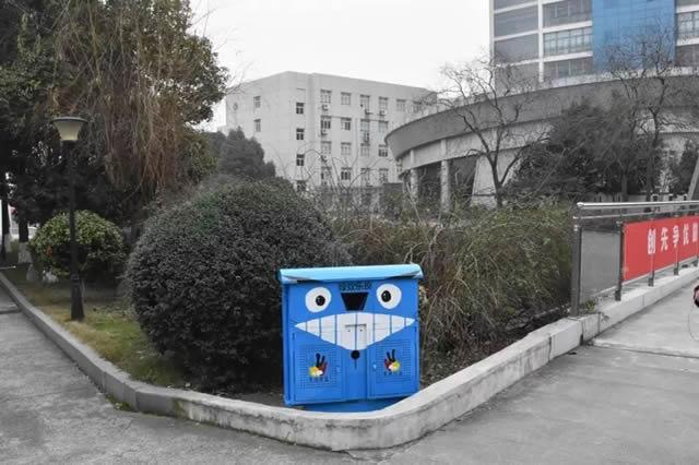 宁波学生设计了智能分类叼嘿视频在线观看箱